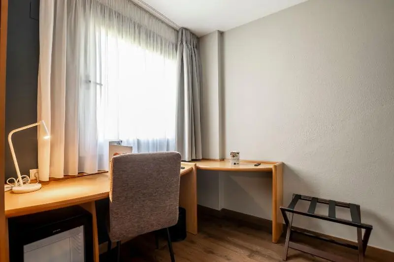 اتاق استاندارد برای معلولان, Travelodge Alicante Puerto