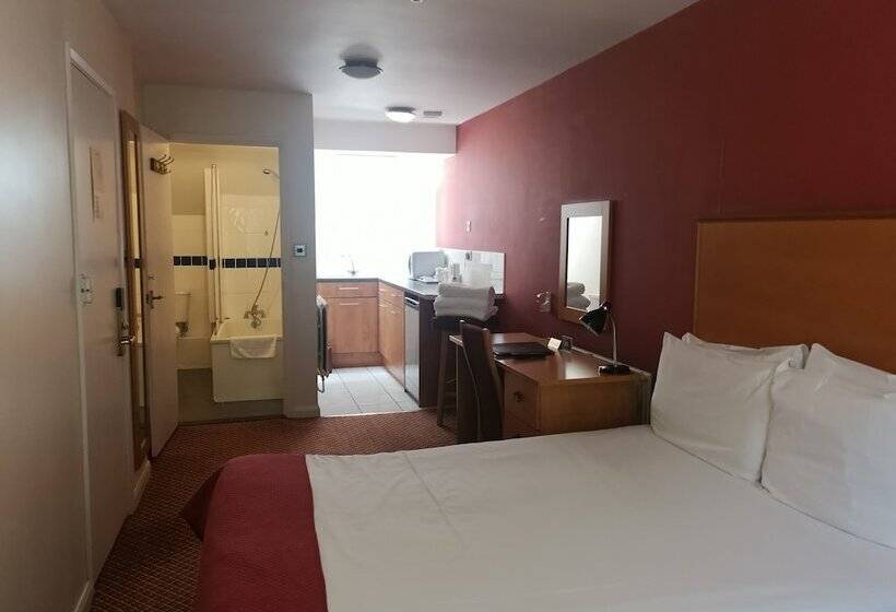 家庭间, The Tudor