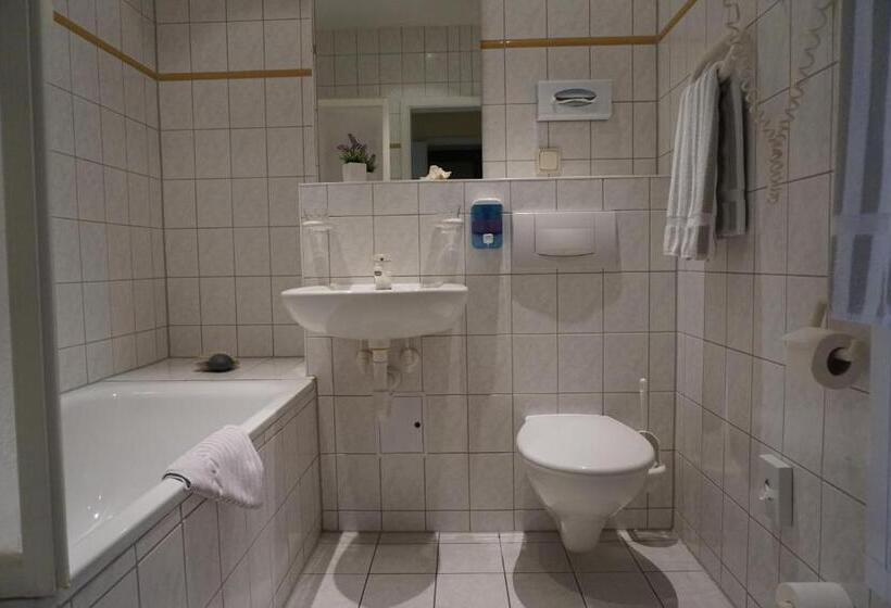 Апартаменты 1 Спальня Вид на Море, Parkhotel Seeblick