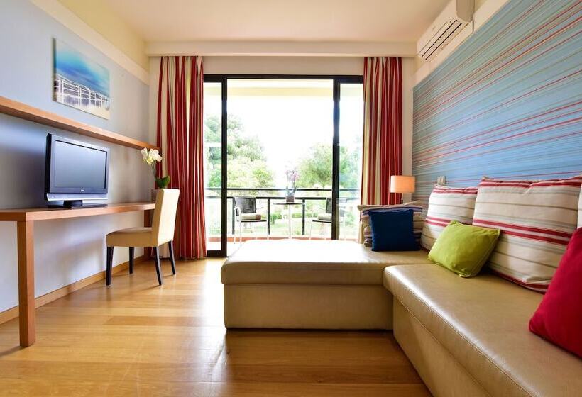 سوییت با چشم‌انداز باغ, Pestana D. João Ii Beach & Golf Resort