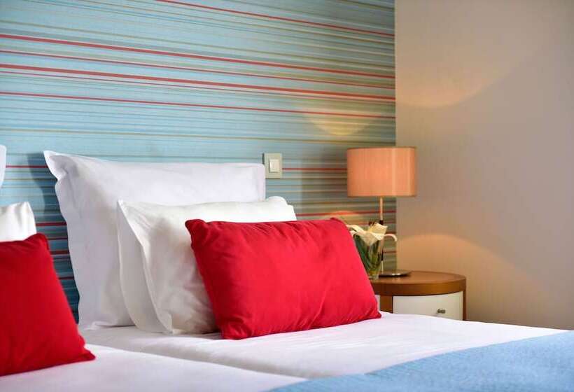 سوییت با چشم‌انداز باغ, Pestana D. João Ii Beach & Golf Resort