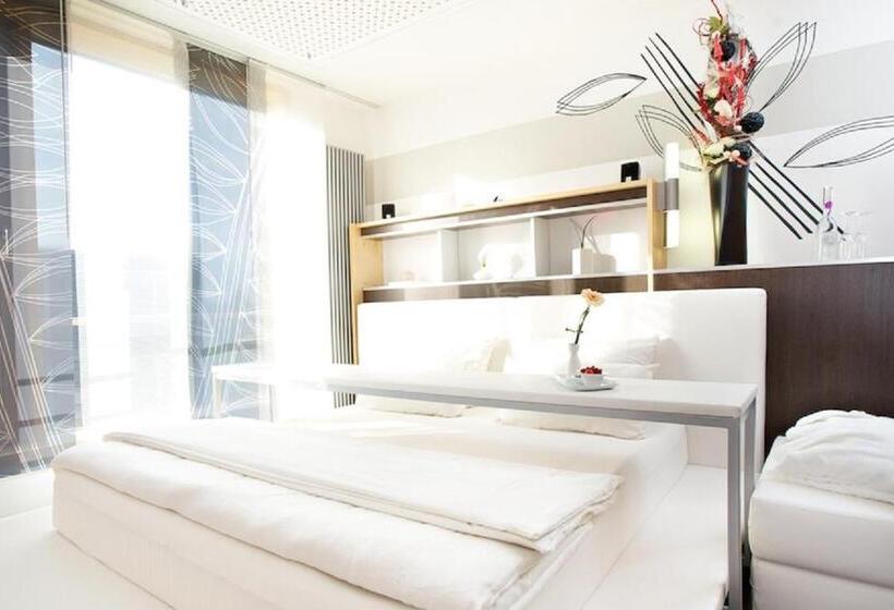 Люкс Кровать Кинг, Rugs Hotel Am Schlosspark Lichtenwalde