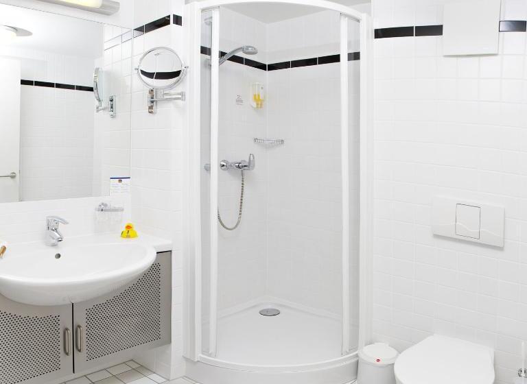 Номер Стандарт, Rugs Hotel Am Schlosspark Lichtenwalde