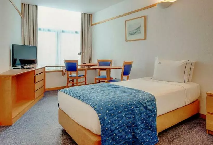 استودیوی استاندارد, Vip Executive Eden Apart
