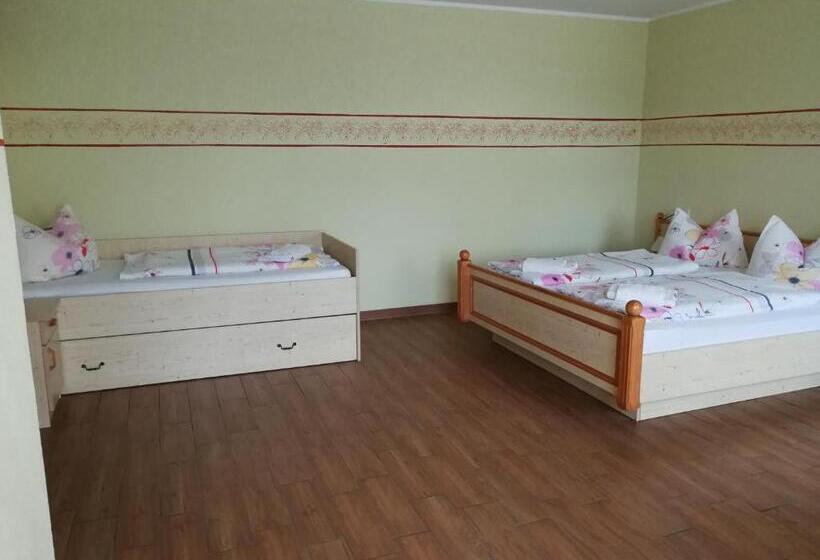 Семейный Номер, Gästehaus Sachsenstübel