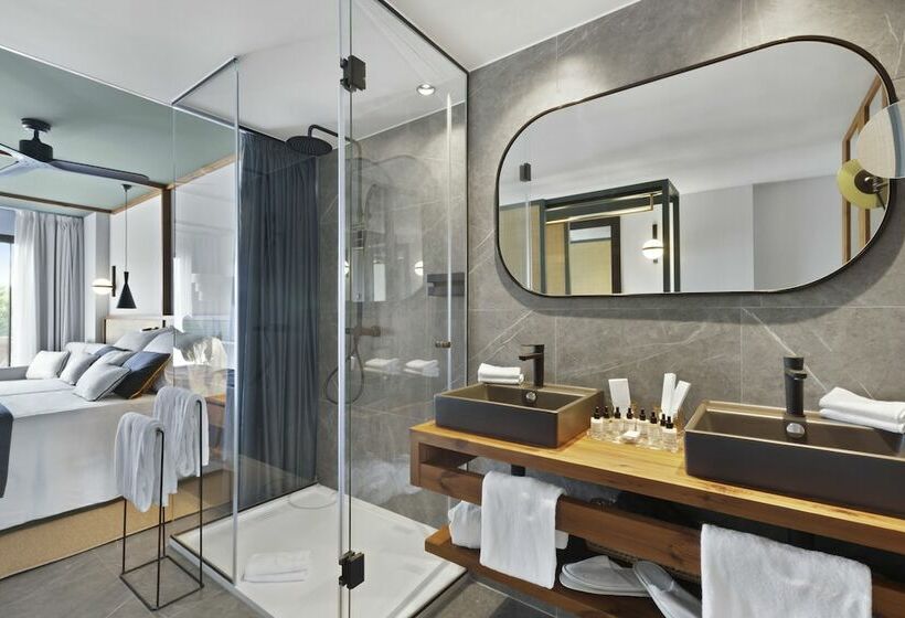 سوییت جونیور با چشمانداز استخر, Aubamar Suites & Spa