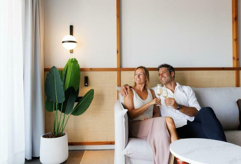 سوییت جونیور با چشمانداز دریا, Aubamar Suites & Spa