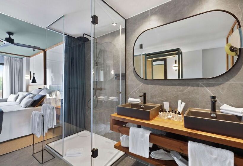 سوییت جونیور با چشمانداز استخر, Aubamar Suites & Spa