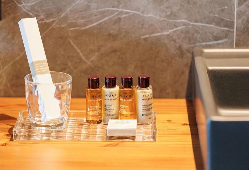 سوییت جونیور با چشمانداز دریا, Aubamar Suites & Spa