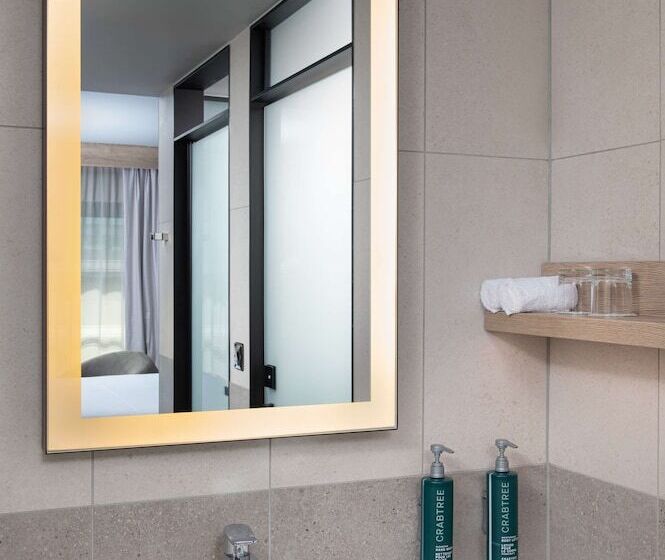 景色の見えるダブルベッドスタンダードルーム, Hilton Garden Inn Silverstone