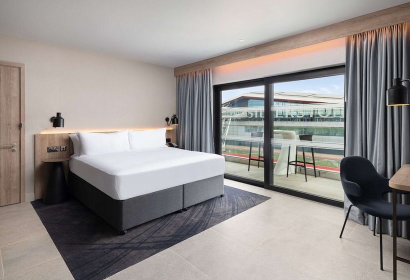 סוויטה עם נוף, Hilton Garden Inn Silverstone