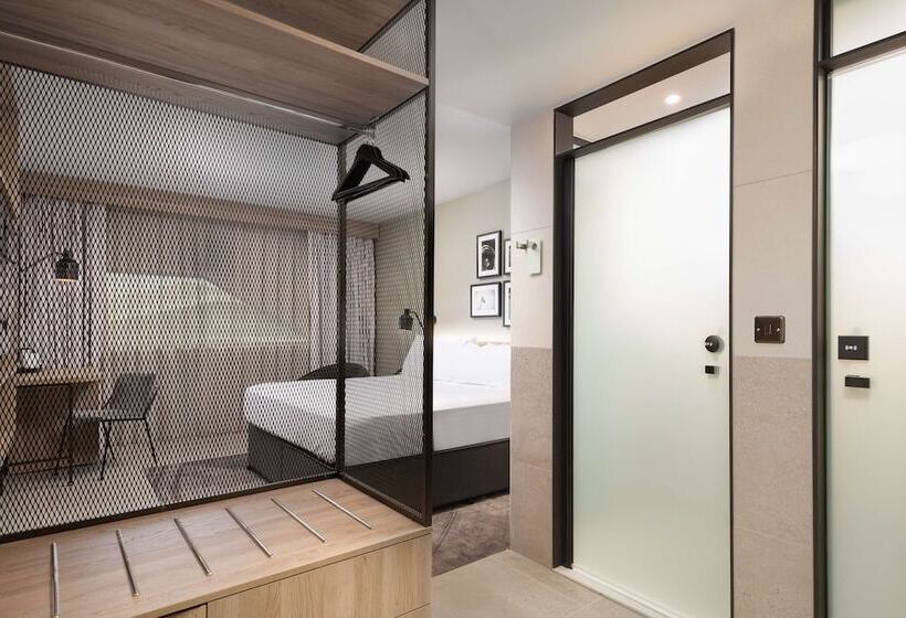 景色の見えるダブルベッドスタンダードルーム, Hilton Garden Inn Silverstone