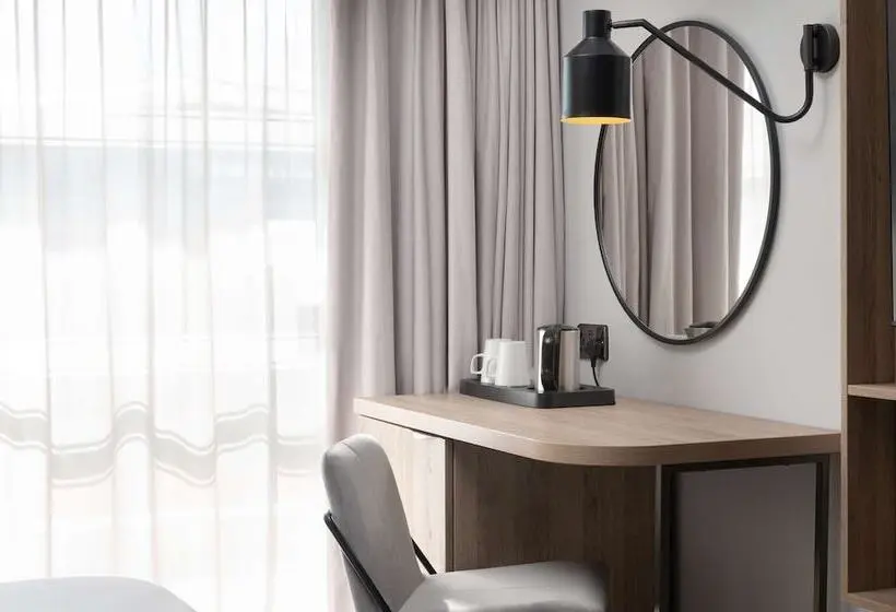 シングルデラックスルーム, Hilton Garden Inn Silverstone