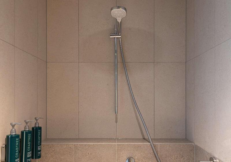 キングサイズベッドのスタンダードルーム, Hilton Garden Inn Silverstone