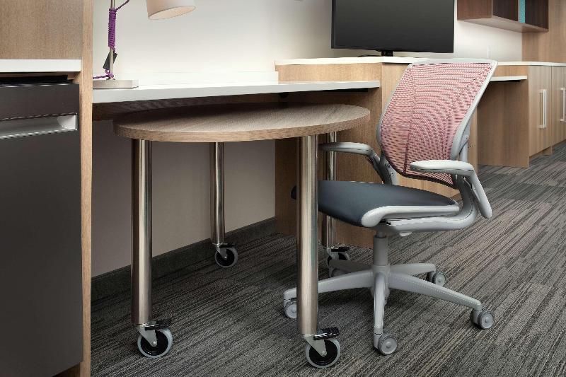 스위트 킹사이즈 침대, Home2 Suites By Hilton Owings Mills
