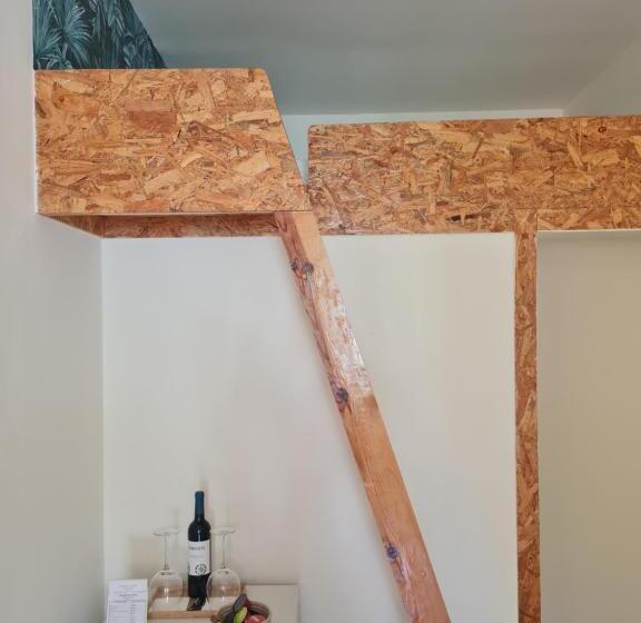 اتاق استاندارد, Memories Of Lisbon