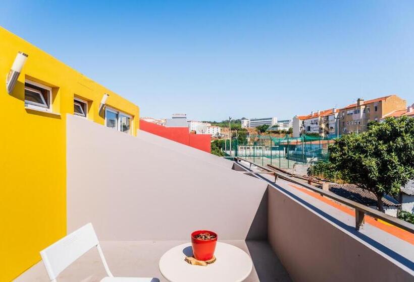 اتاق استاندارد, Memories Of Lisbon