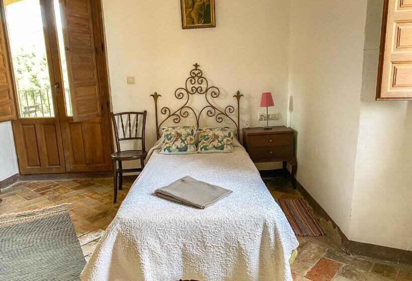 스탠다드 트리플 룸(3인실) 외부 욕실, Casa Rural Sant Petrus De Madrona