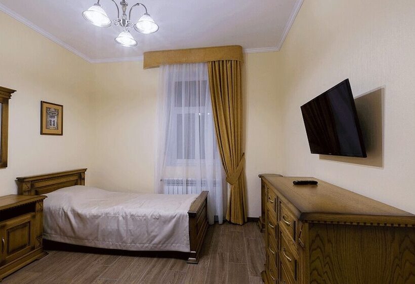 חדר סטנדרט מותאם לאדם עם מוגבלויות, Favorit