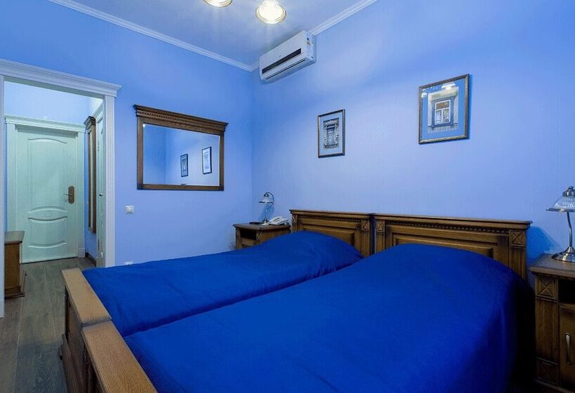 חדר סטנדרט, Favorit