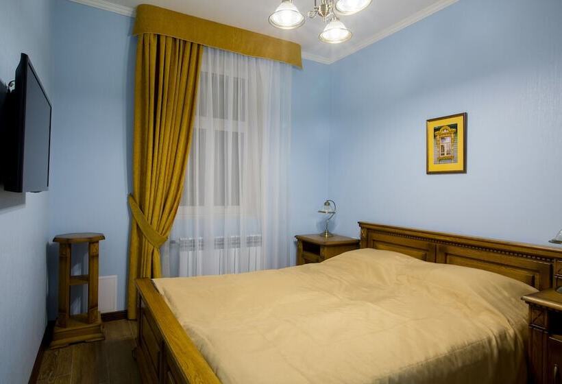 חדר סופריור, Favorit