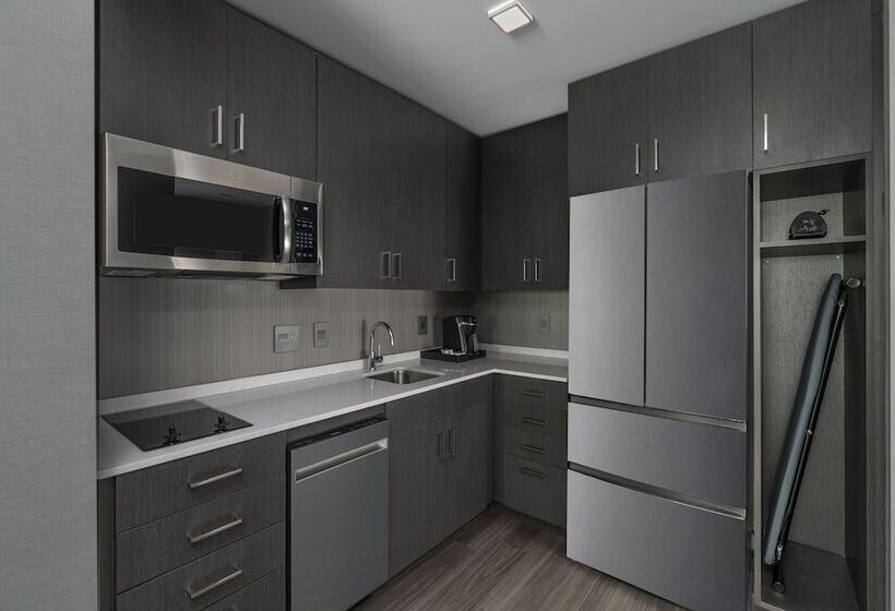 Студия Стандарт Двуспальная Кровать, Staybridge Suites   Boston Logan Airport   Revere, An Ihg