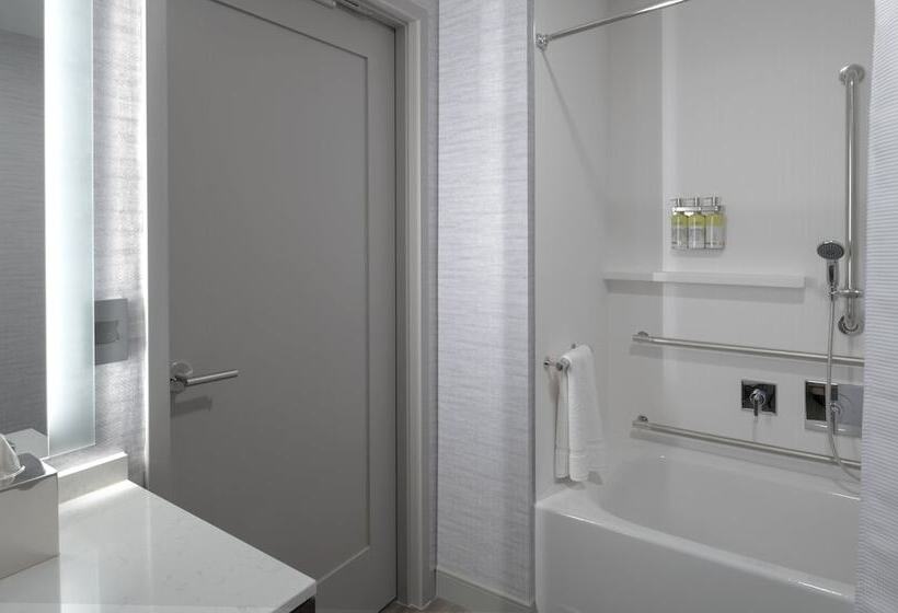 إستوديو قياسى سرير مزدوج, Staybridge Suites   Boston Logan Airport   Revere, An Ihg