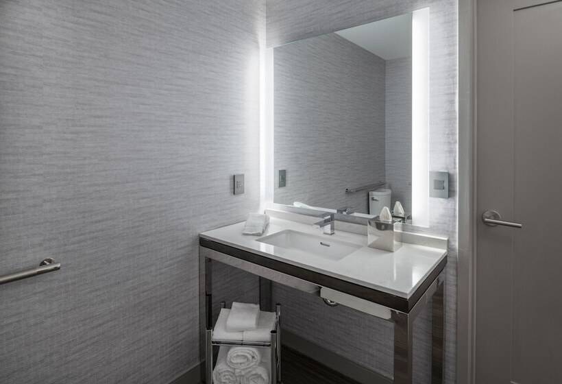 إستوديو قياسى سرير مزدوج, Staybridge Suites   Boston Logan Airport   Revere, An Ihg