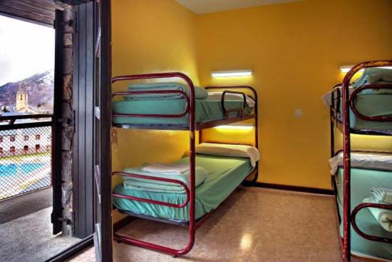 חדר אקונומי לארבעה, Albergue Era Garona