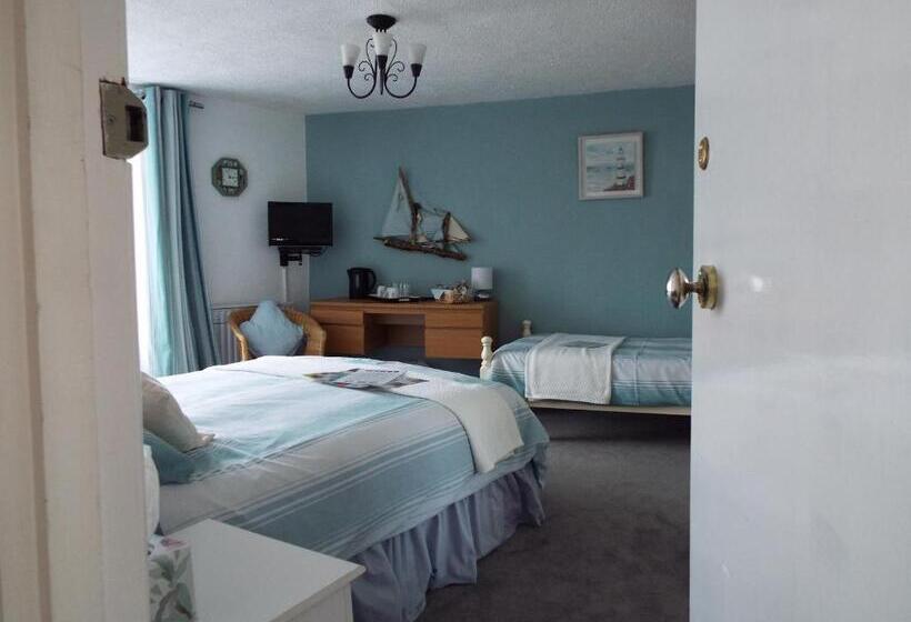 패밀리 룸, Corner House Guest House