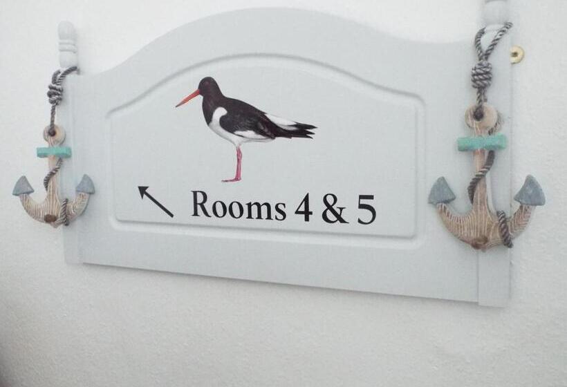 스탠다드 룸 공동 욕실, Corner House Guest House