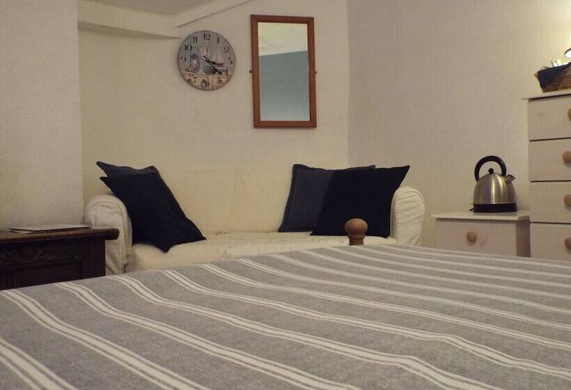 스탠다드 룸, Corner House Guest House