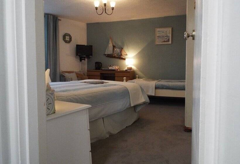 패밀리 룸, Corner House Guest House