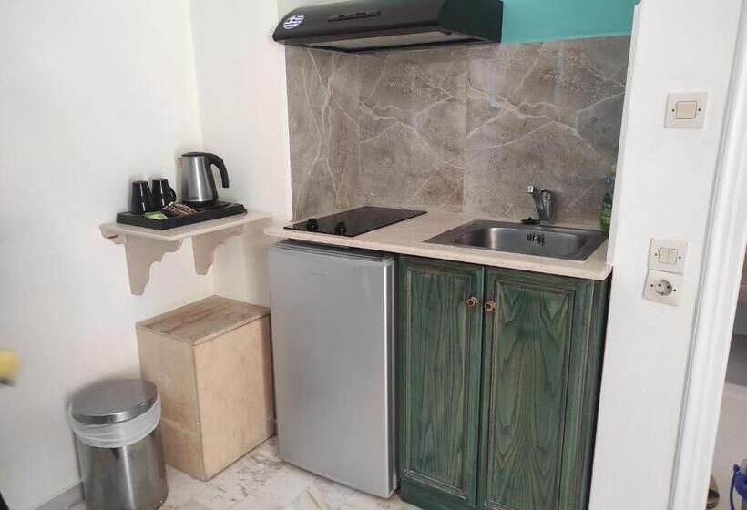 شقة عائلية, Villa Melina