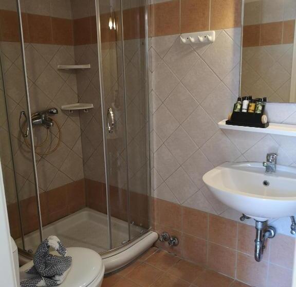 شقة غرفة واحدة, Villa Melina