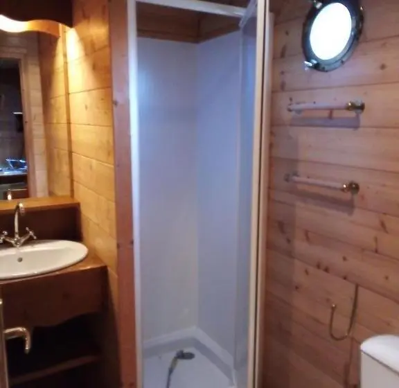 スタンダードルーム, Les Chalets Du Hautforez