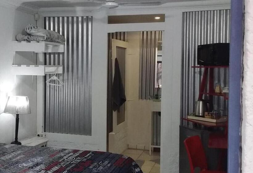 デラックスルーム, Mykhaya Your Home Away From Home
