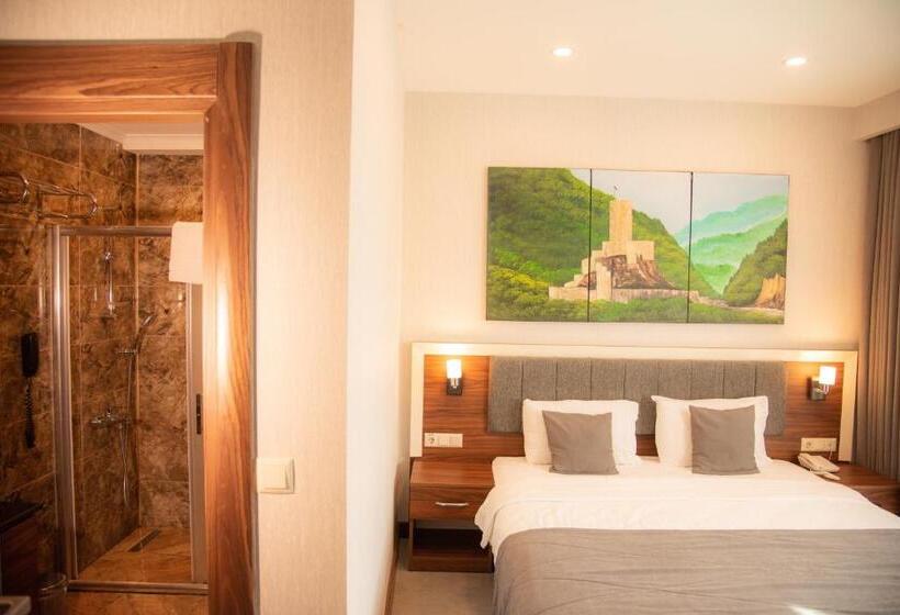Quarto Familiar, Deryaman Hotel Trabzon