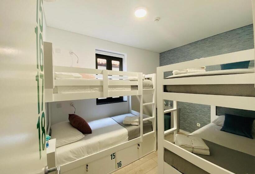 מיטה בחדר משותף, Family Hostel Costa Nova