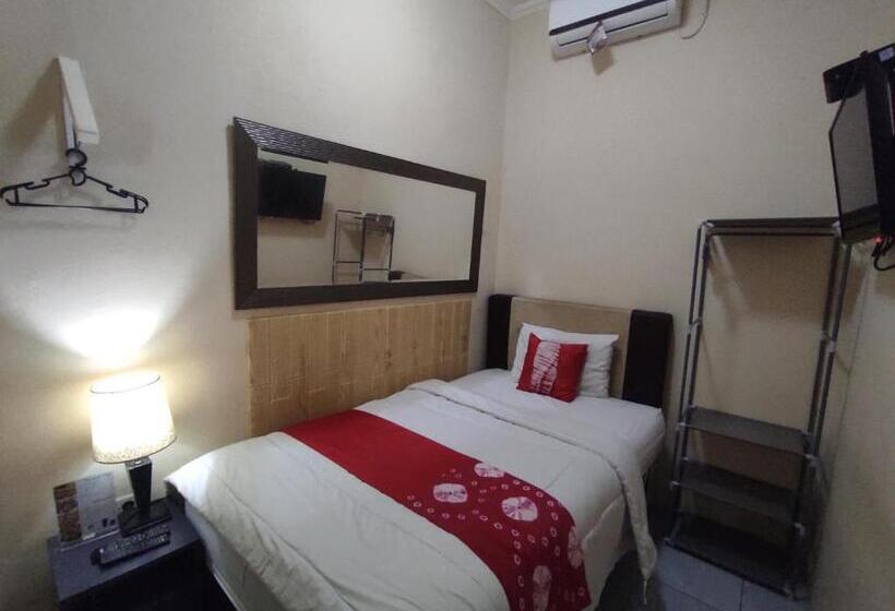 Standard Enkelrum, Bakom Inn Syariah