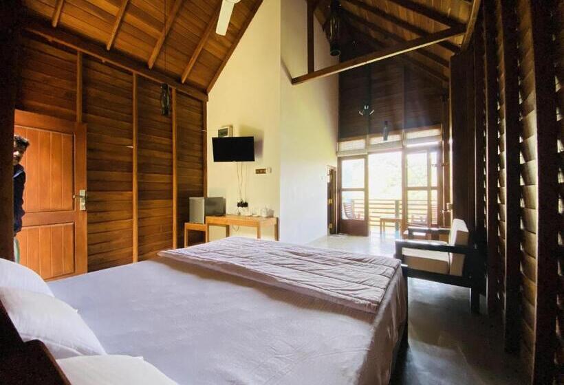 스탠다드 룸 킹사이즈 침대, La Seran Eco Resort