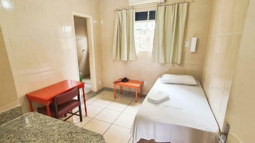 חדר סטנדרט יחיד, Metrópole