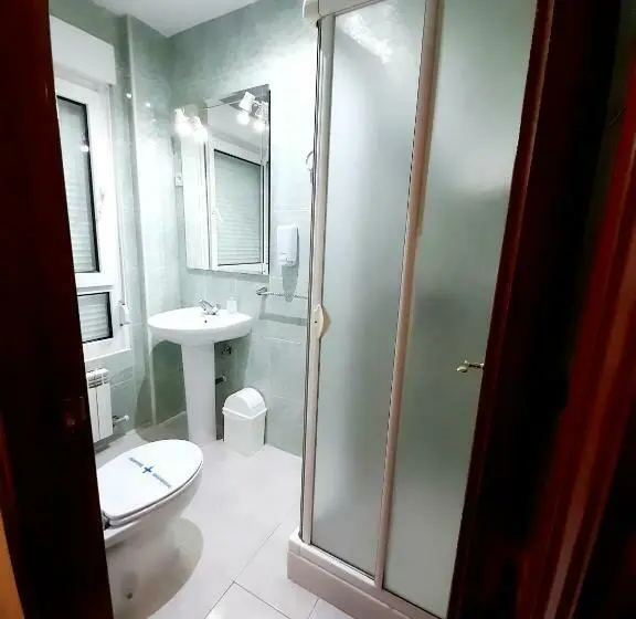 اتاق استاندارد یک نفره, Hostal Doña María
