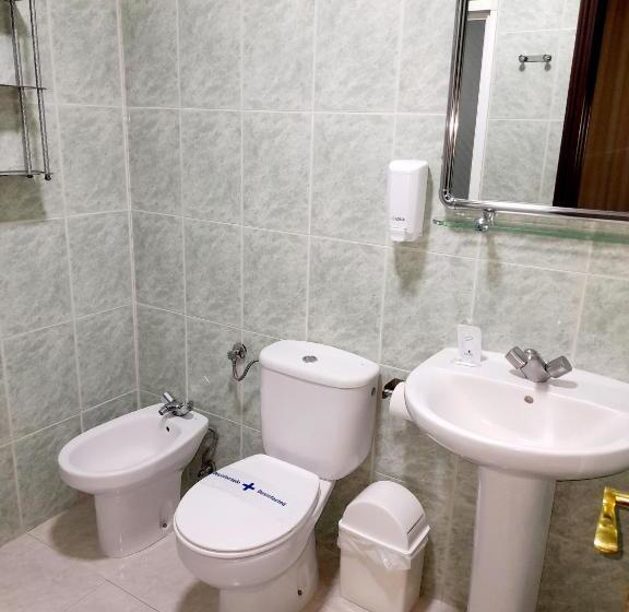 スタンダードルーム, Hostal Doña María