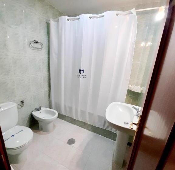 Номер Стандарт Трехместный, Hostal Doña María