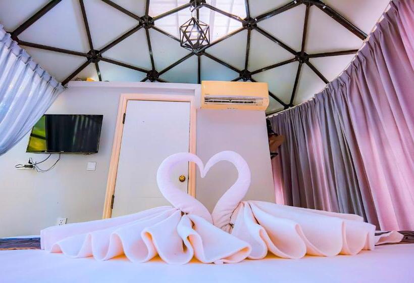 اتاق لوکس, Adventure Dome Resort