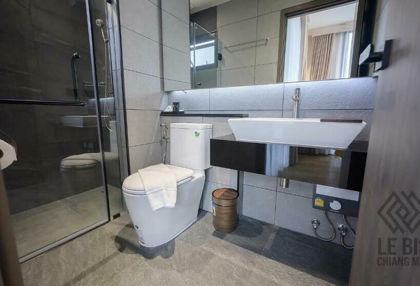 חדר דלוקס, Le Bis