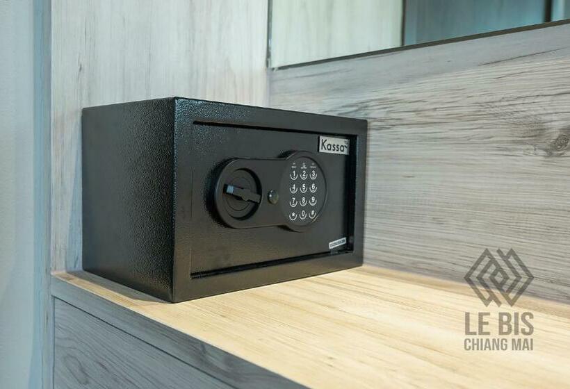 חדר דלוקס, Le Bis