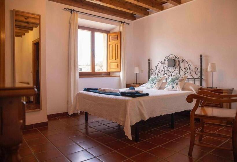 اتاق استاندارد سه نفره, Mirador Del Vadillo