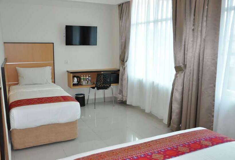 Quarto Familiar, Sipadan Inn 3